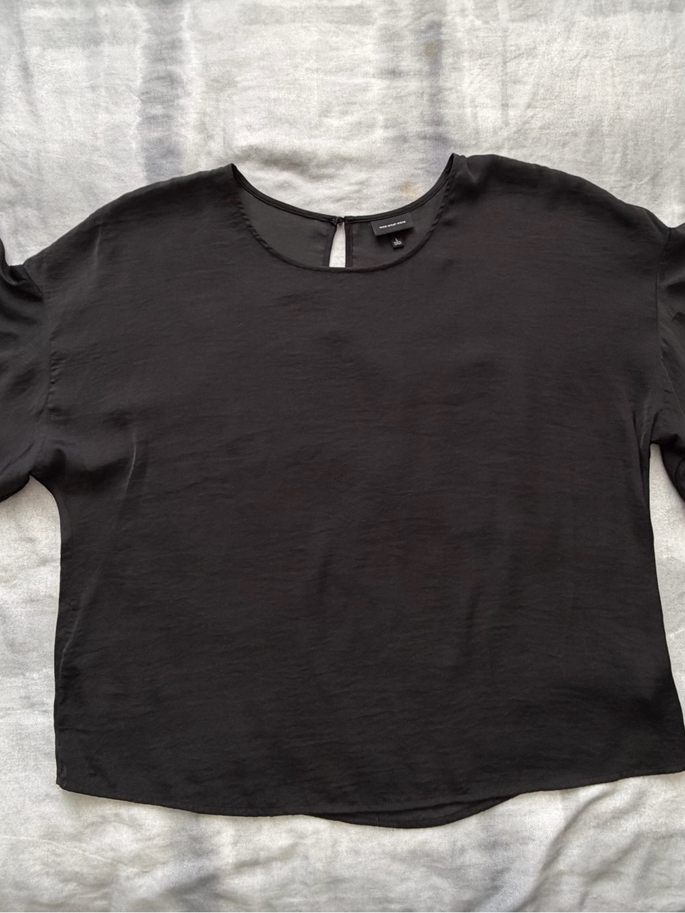 Who What Wear Black Relaxed Flutter Sleeve Top - Picture 2 of 5